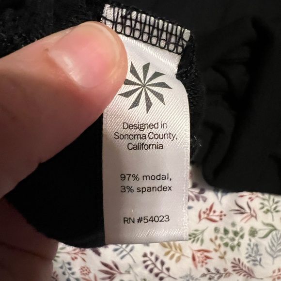 Athleta Classic Black Knit Top - Picture 7 of 7